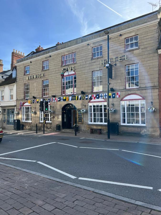 The Warwick Arms Hotel Buitenkant foto